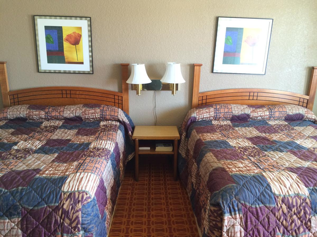 Lake Shore Motel Mannford ภายนอก รูปภาพ