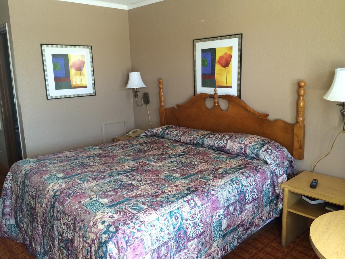 Lake Shore Motel Mannford ภายนอก รูปภาพ