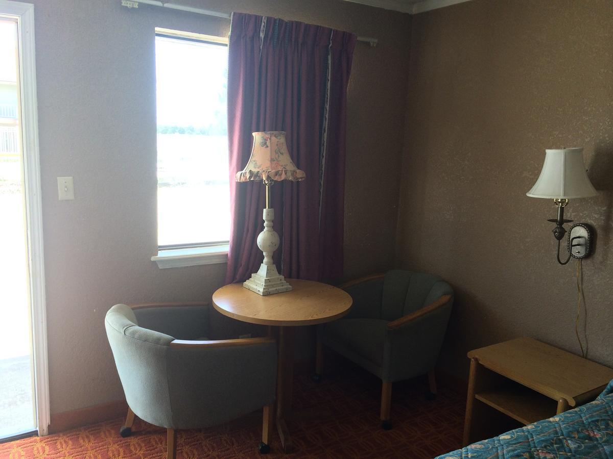 Lake Shore Motel Mannford ภายนอก รูปภาพ